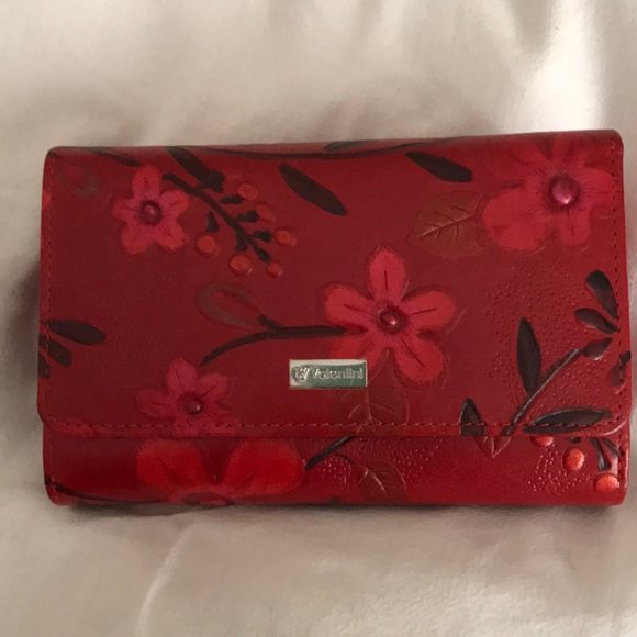 Valentini Handbags - Valentini Collection trifold clutch/wallet